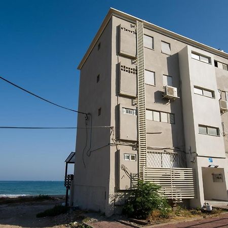 Dream On The Beach Haifa Esterno foto