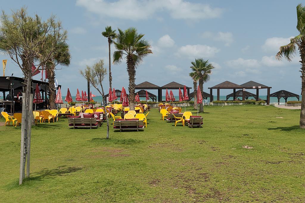 Dream On The Beach Haifa Esterno foto