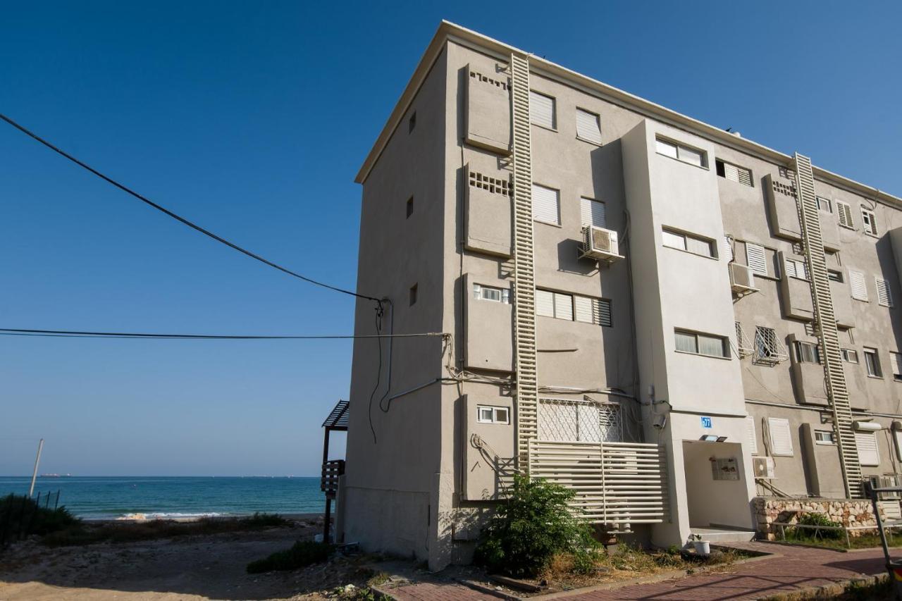 Dream On The Beach Haifa Esterno foto